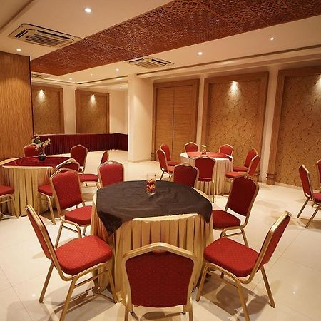 Hotel Amora - Rajnandgaon Raj Nandgaon Esterno foto