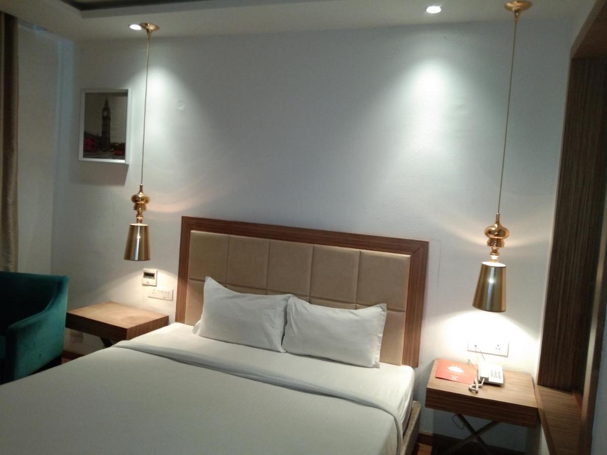 Hotel Amora - Rajnandgaon Raj Nandgaon Esterno foto