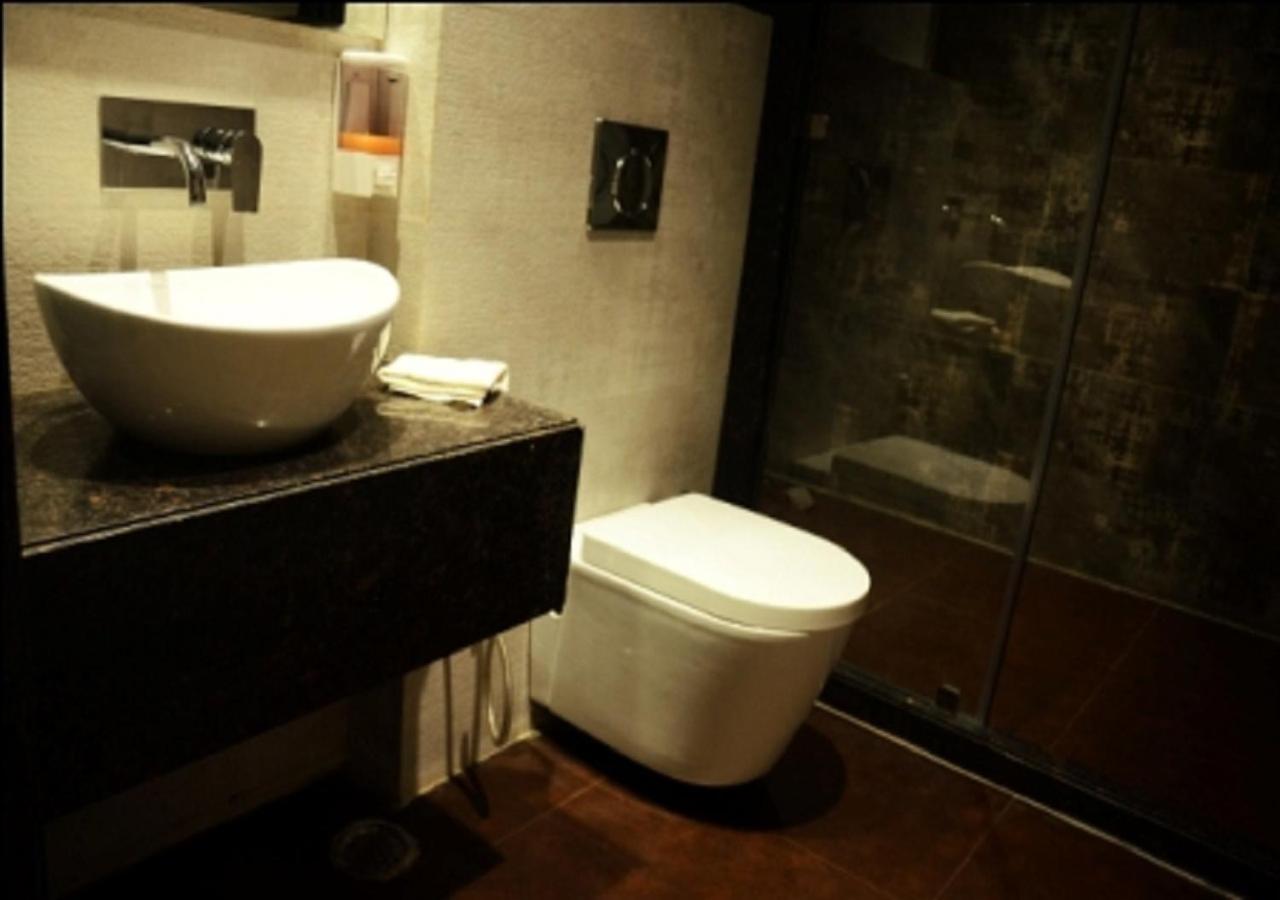 Hotel Amora - Rajnandgaon Raj Nandgaon Esterno foto