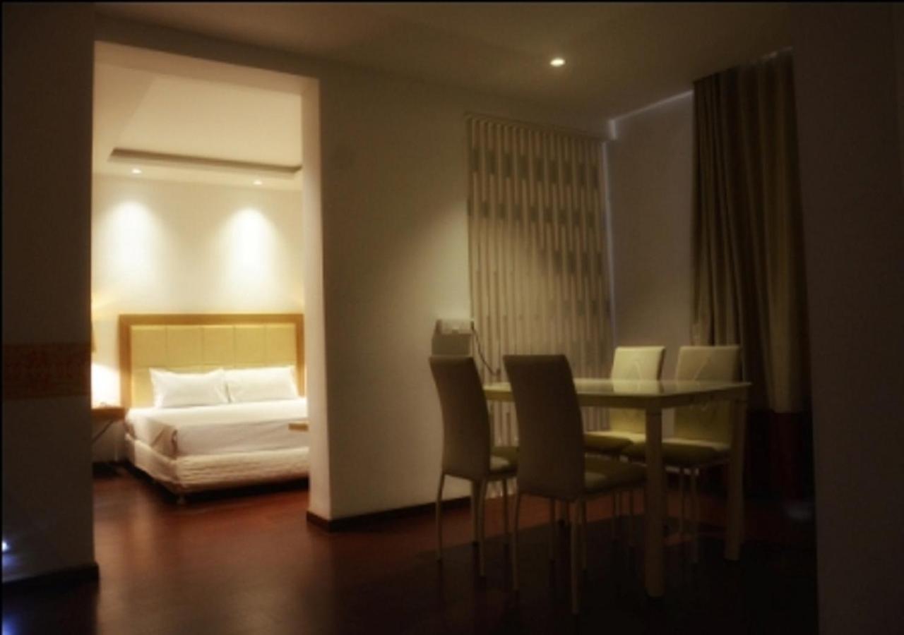 Hotel Amora - Rajnandgaon Raj Nandgaon Esterno foto