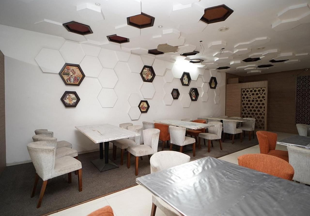 Hotel Amora - Rajnandgaon Raj Nandgaon Esterno foto