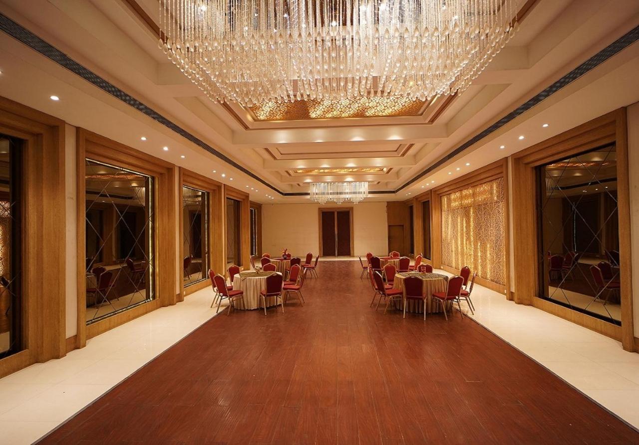 Hotel Amora - Rajnandgaon Raj Nandgaon Esterno foto