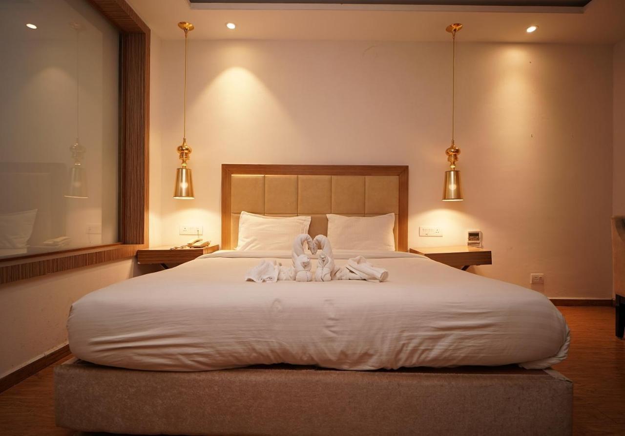 Hotel Amora - Rajnandgaon Raj Nandgaon Esterno foto
