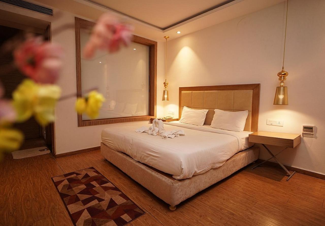 Hotel Amora - Rajnandgaon Raj Nandgaon Esterno foto