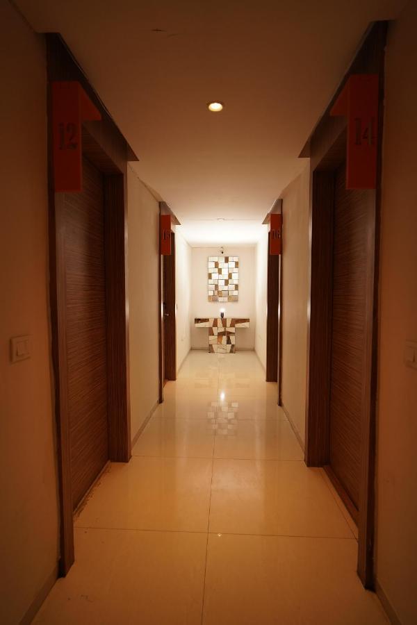 Hotel Amora - Rajnandgaon Raj Nandgaon Esterno foto